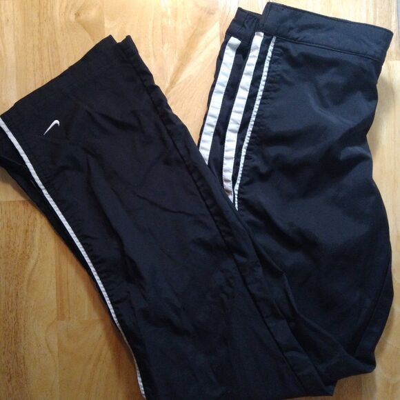 Vintage Nike Striped Wind Pants Joggers Trainers - Picture 1 of 9